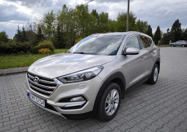 śląskie Hyundai Tucson cena 73200 przebieg: 75000, rok produkcji 2017 z Żabno